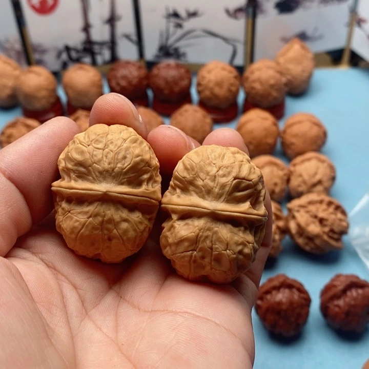 文玩核桃把件精品文玩手捻元