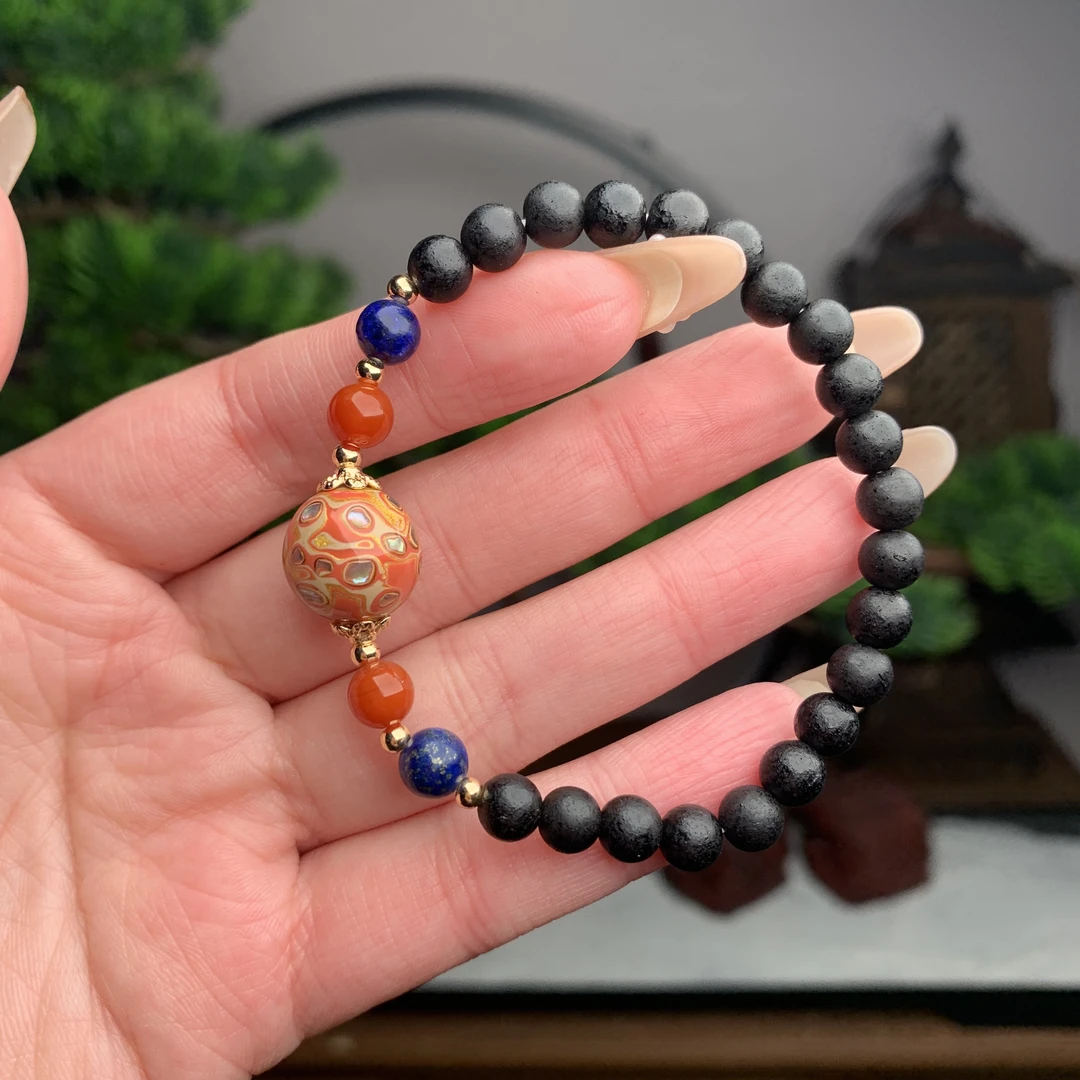 「十里红妆」天然0.6降真香+1.2大漆手串