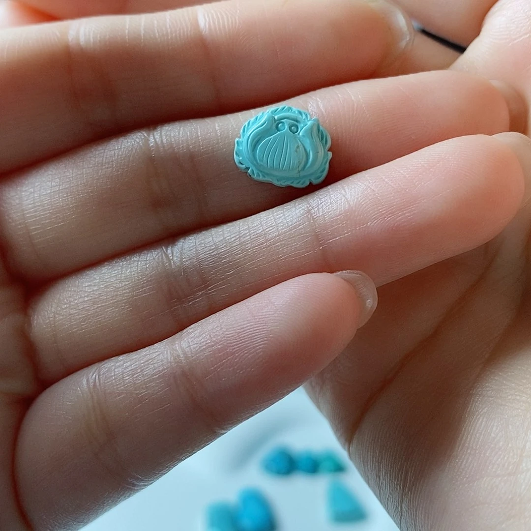 绿松石颈饰未镶嵌