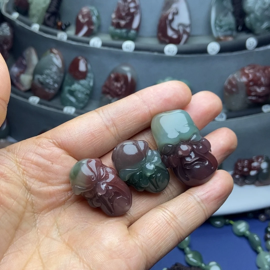 好***玛瑙/玉髓未镶嵌颈饰