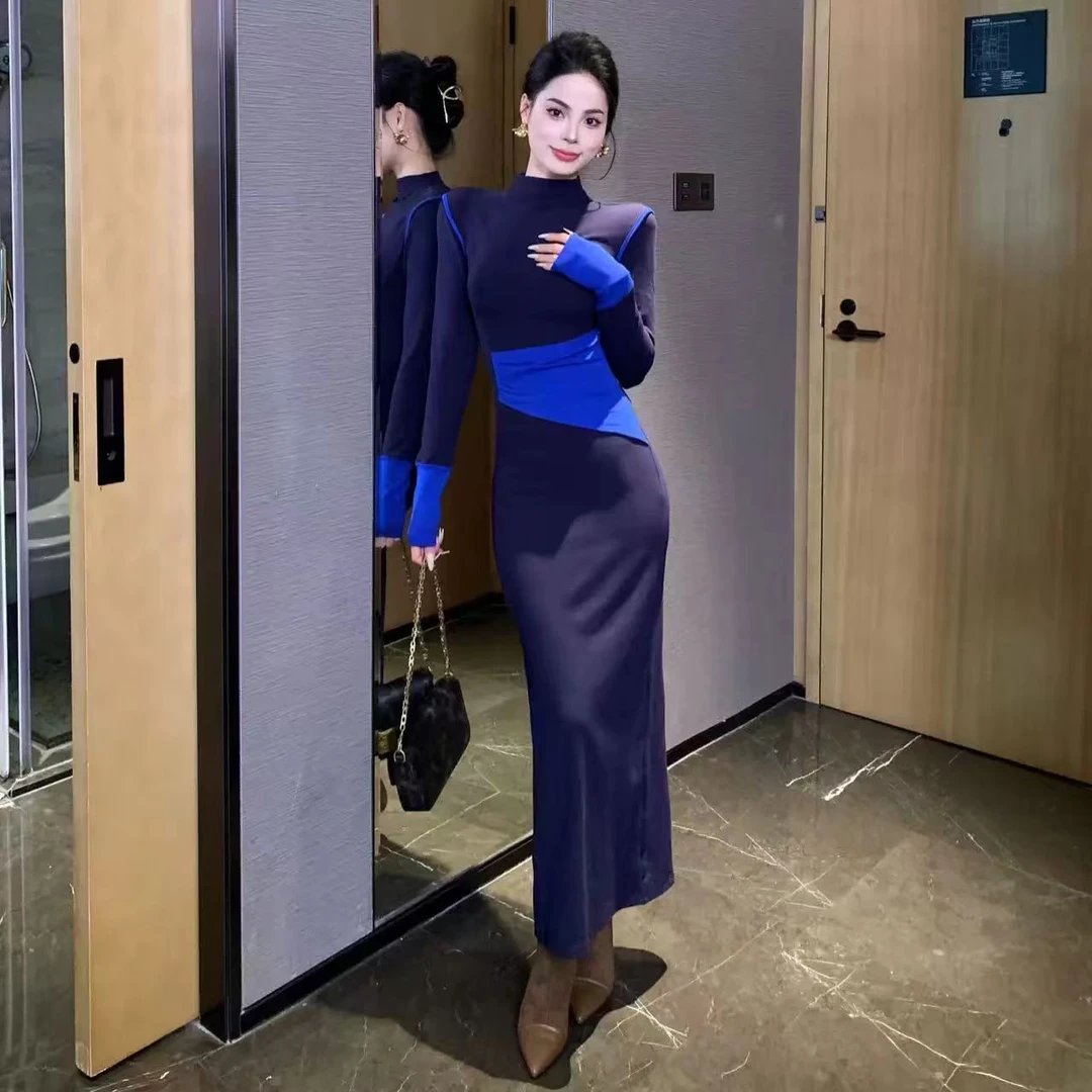 磨毛加绒秋冬新款辣妹设计感小众感包臀拼接假腰封收腰设计连衣裙