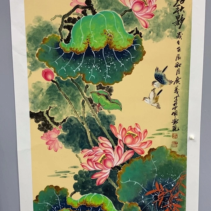 手绘作品等多种形式进行
