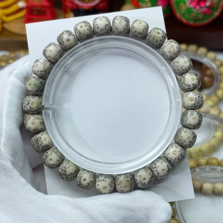 手串星月菩提石玉料9绿冰糯冰（特价）