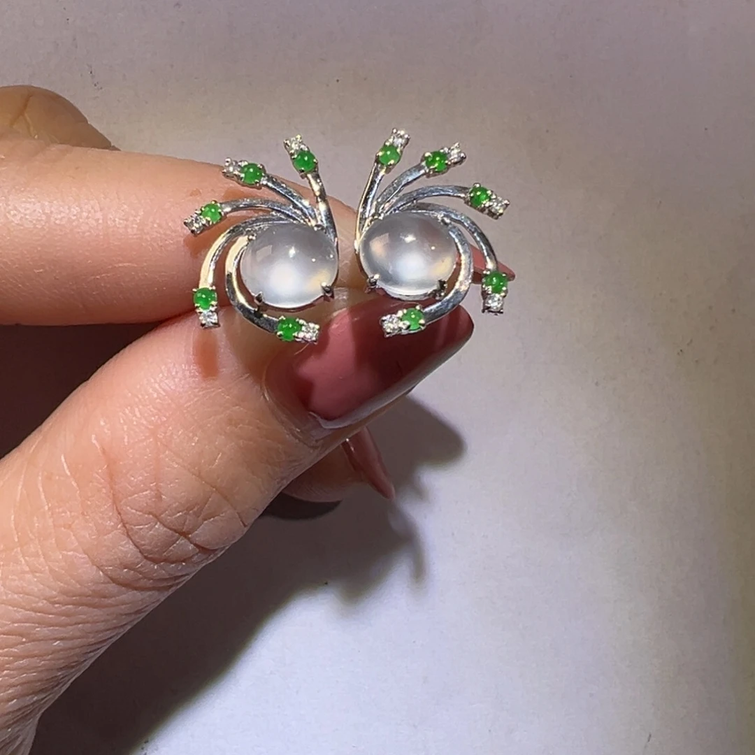 翡翠颈饰18K金镶嵌耳钉