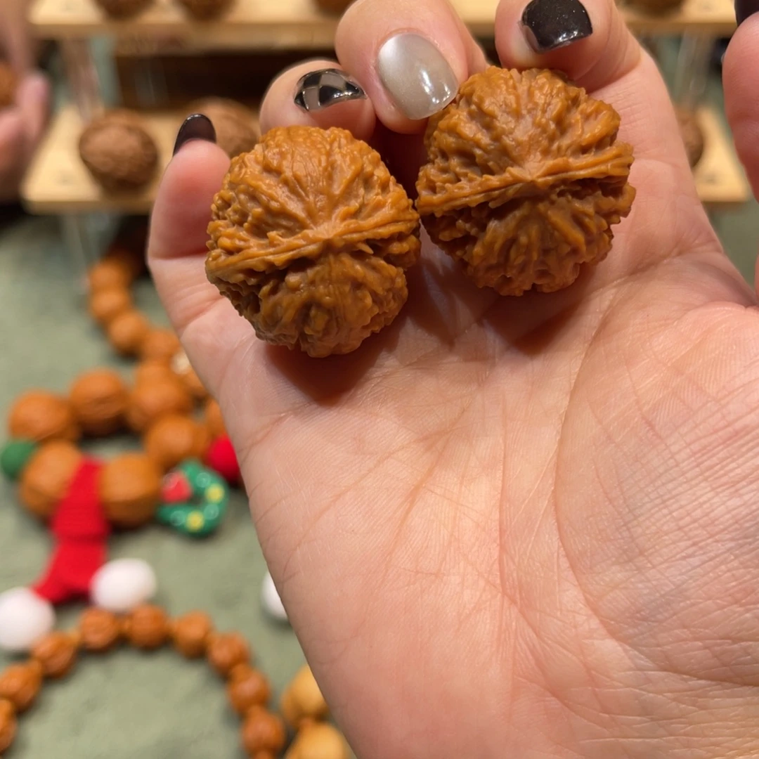 把件文玩核桃麒麟纹八棱