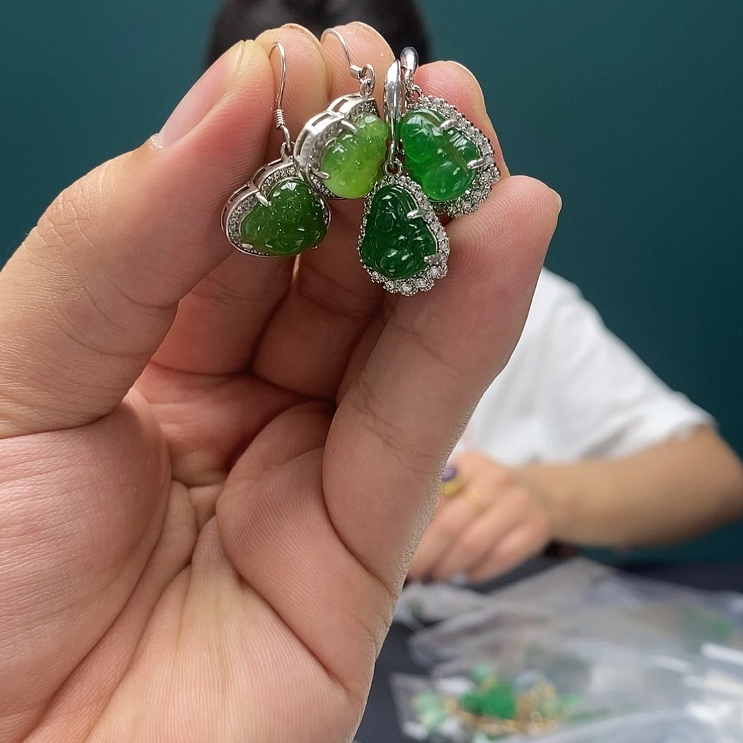 翡翠未镶嵌戒指88