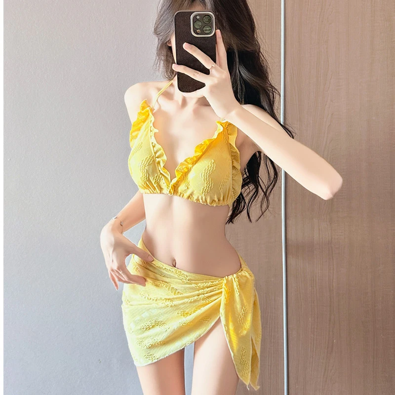 日系少女可爱荷叶边分体泳衣女ins海边度假拍照比基尼泳装三件套