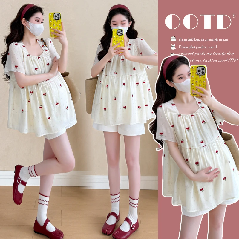 【晴晴】孕妇上衣夏季2025新款时尚方领刺绣樱桃甜美娃娃衫孕妇夏装