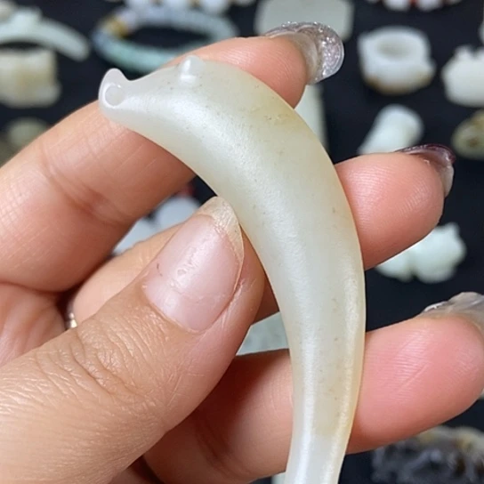 和田玉（糖玉）未镶嵌挂件