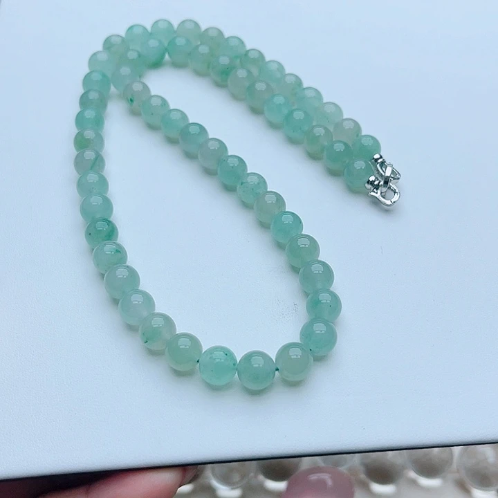 石英质玉合金颈饰