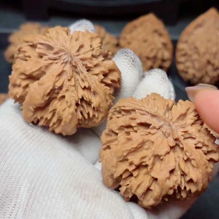 小***哥文玩核桃吊坠秦岭灯笼21