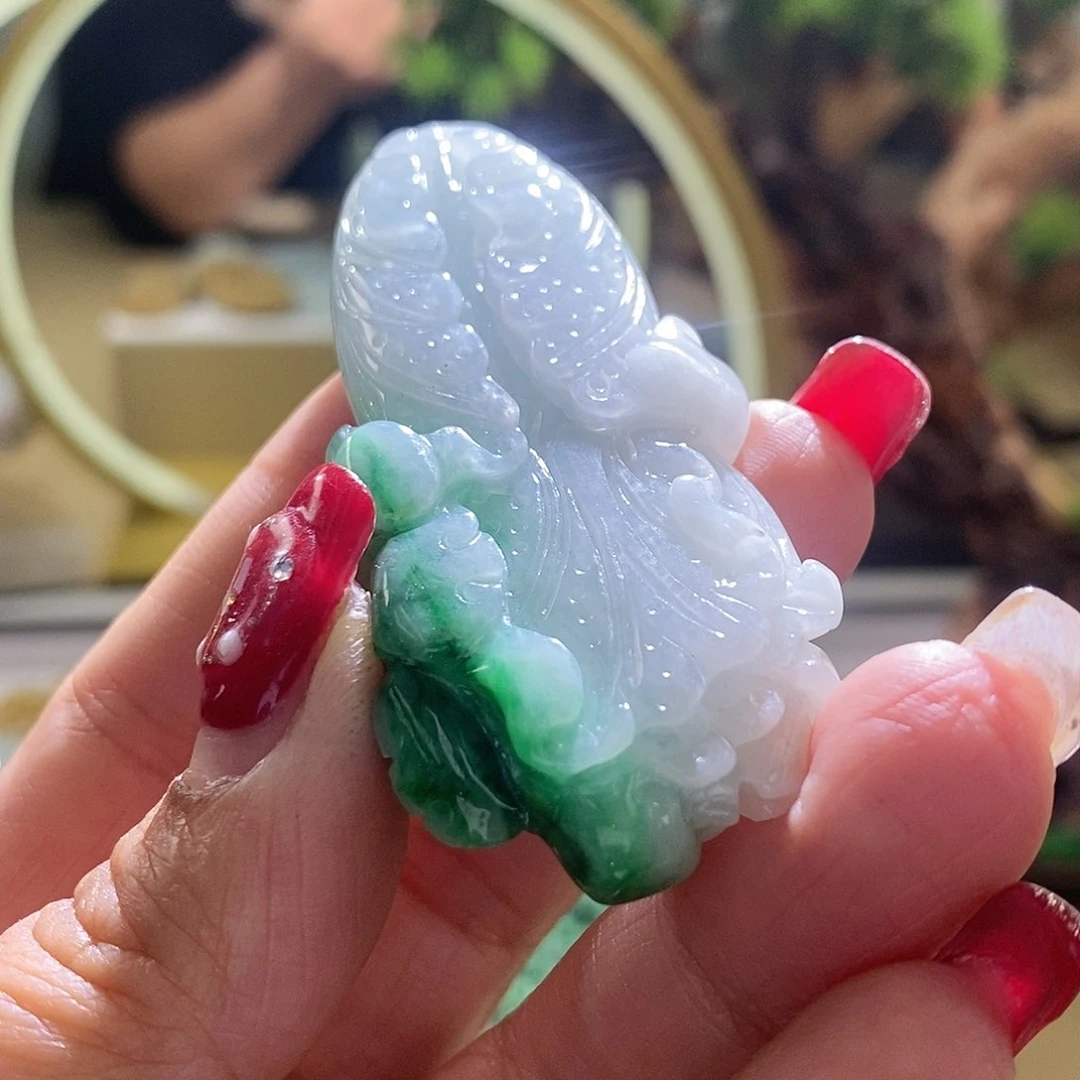 【闪购商品】翡翠颈饰未镶嵌菜