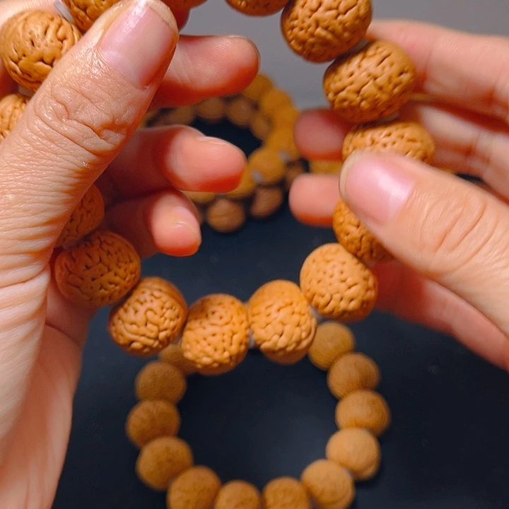 不***是吊坠桃核桃核金鱼肚