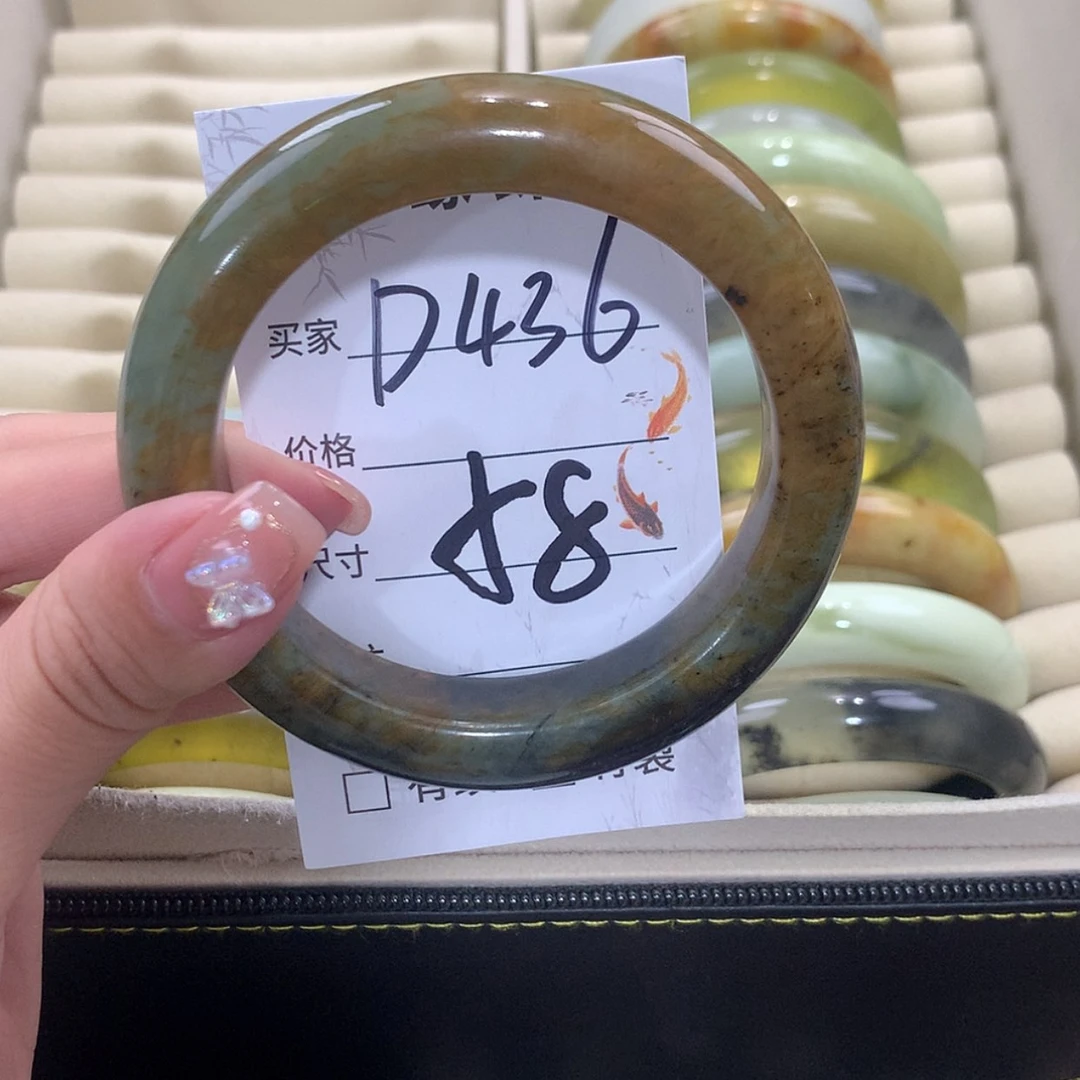 【闪购商品】未镶嵌蛇纹石玉手镯