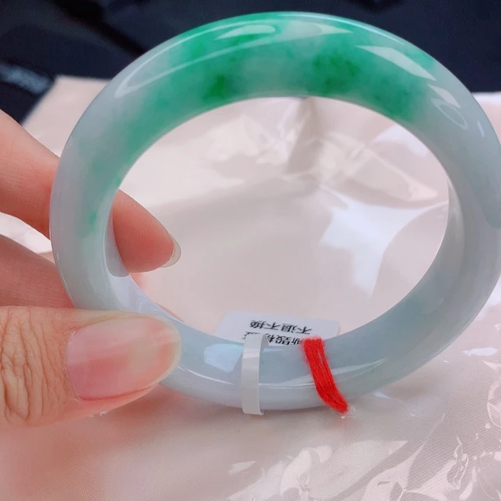 翡翠未镶嵌手镯55圈
