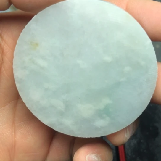 翡翠未镶嵌颈饰裸石