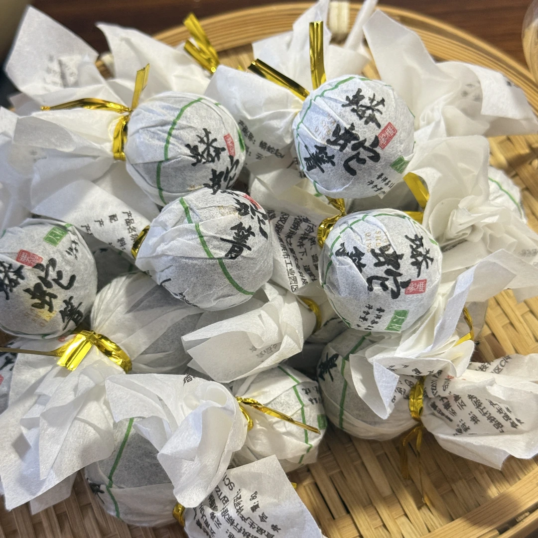 25年蟒蛇箐大树挑采头春普洱生茶