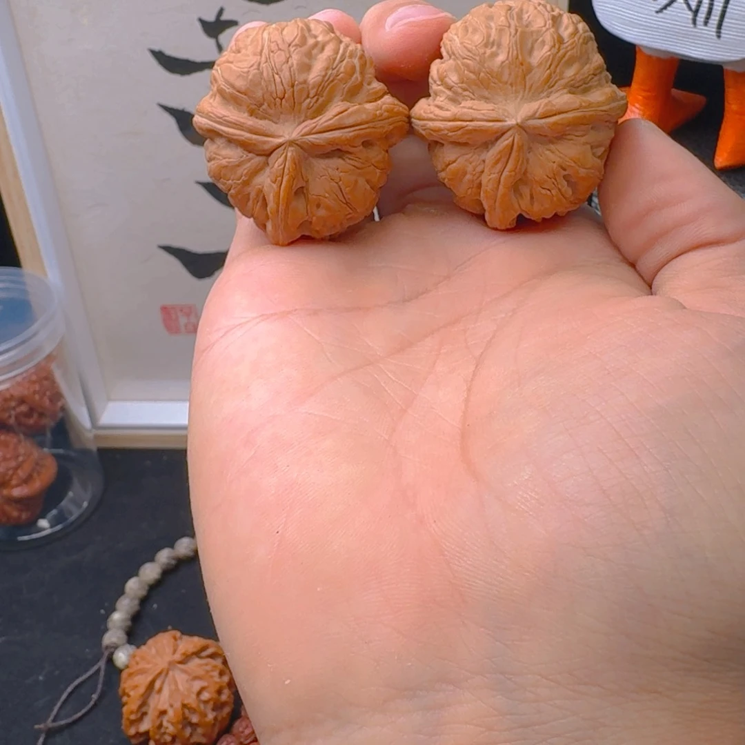 文玩核桃把件38元宝三棱