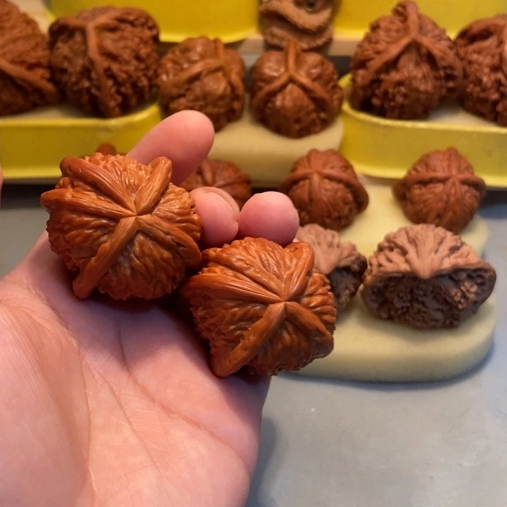 吊坠文玩核桃王**跑