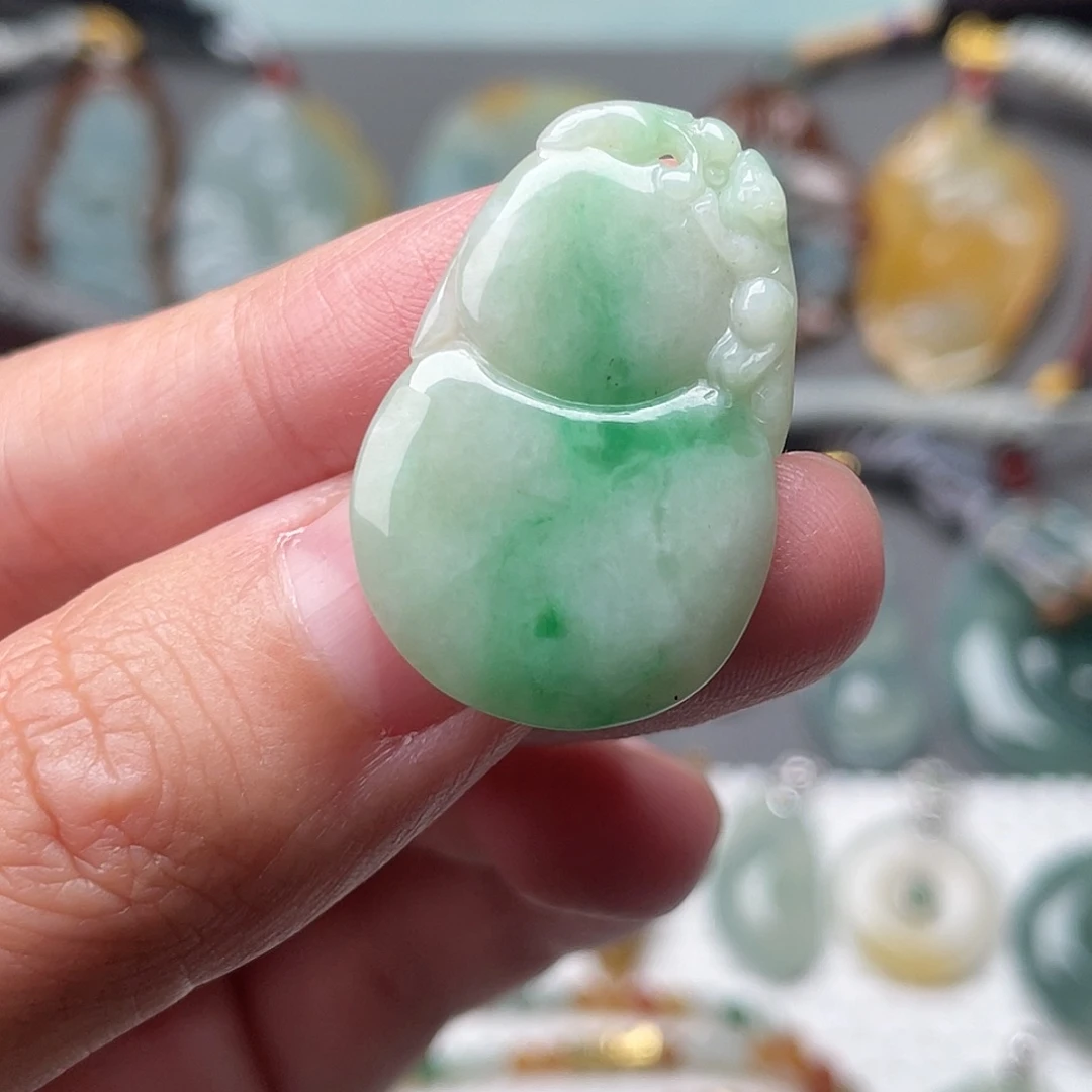 颈饰未镶嵌翡翠葫芦
