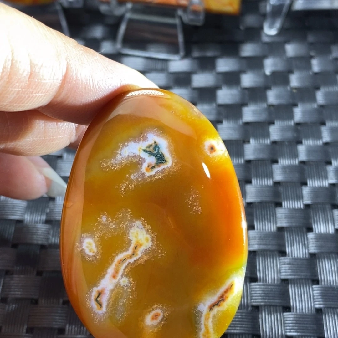 玛瑙/玉髓颈饰未镶嵌绿**然