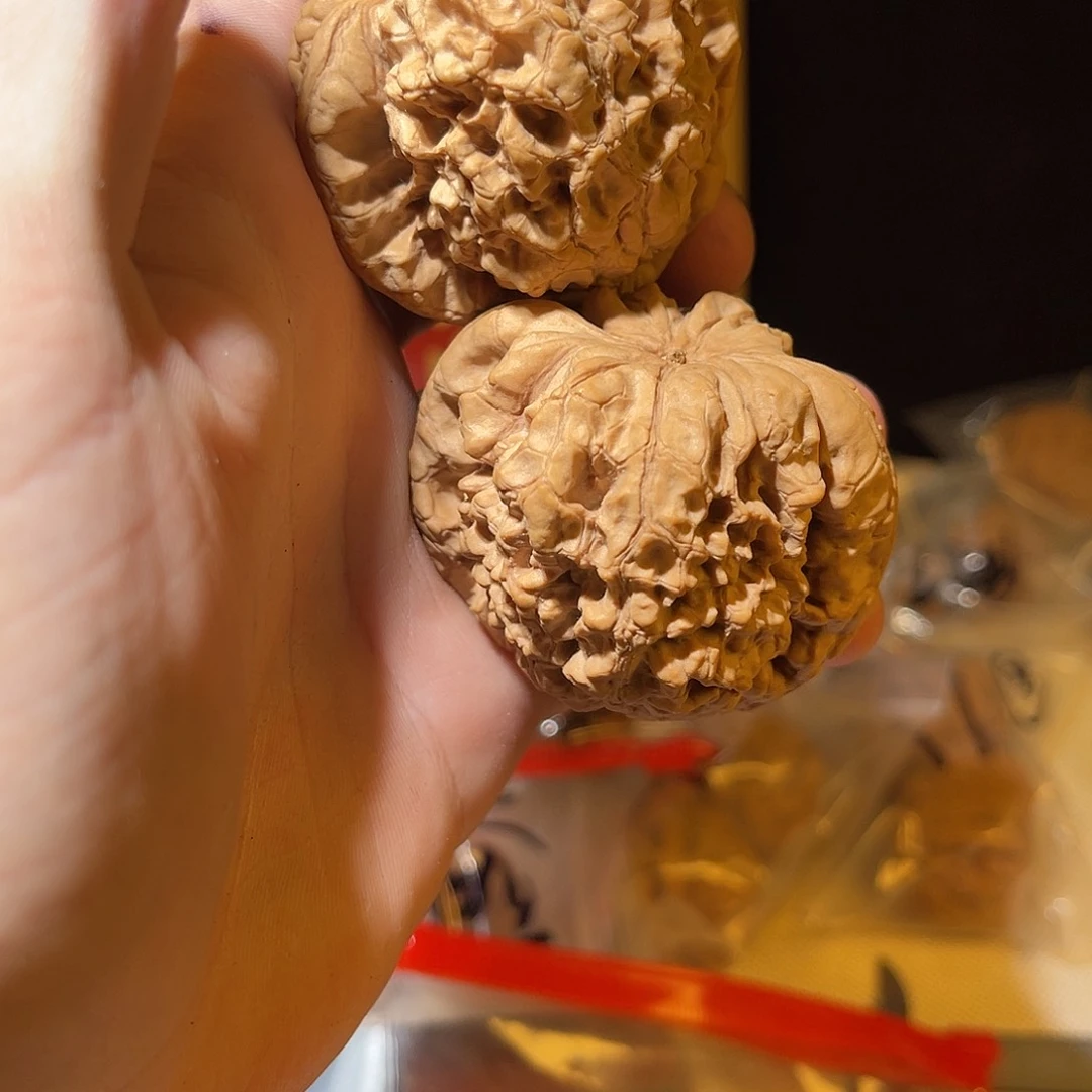 文玩核桃吊坠一*龙鼎