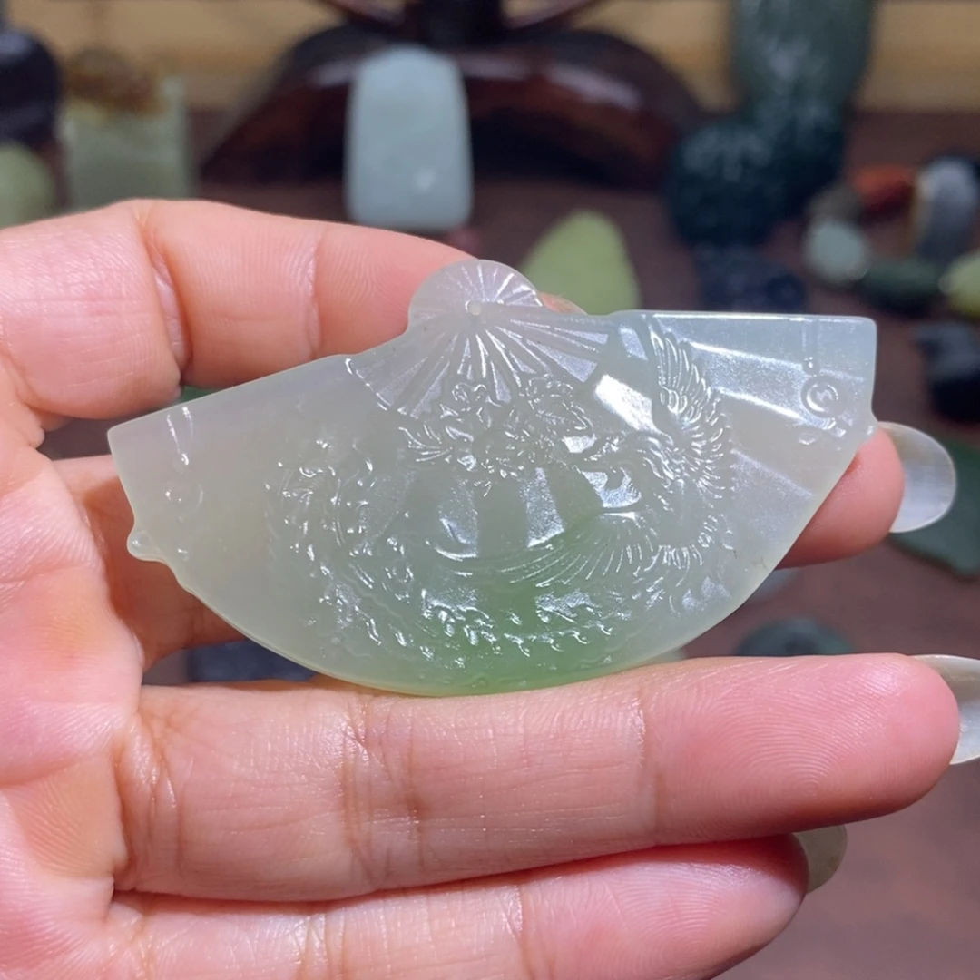 将***将颈饰未镶嵌和田玉