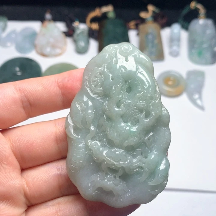 翡翠未镶嵌颈饰龙牌15