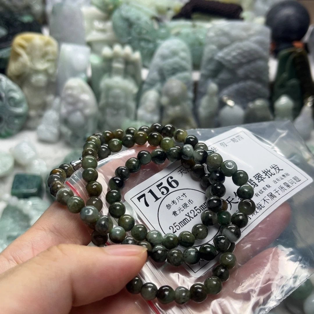 翡翠未镶嵌颈饰7156