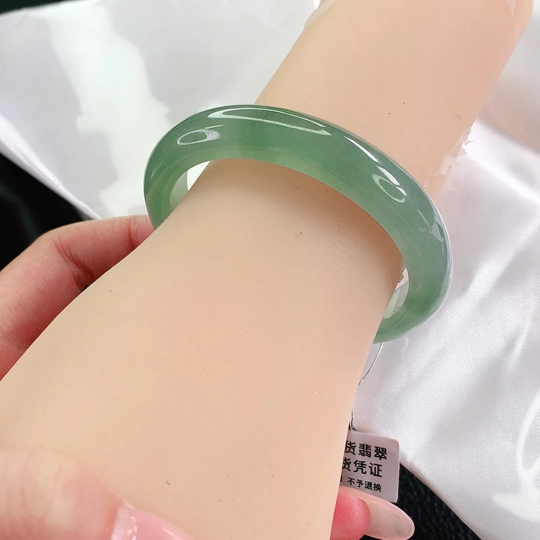 未镶嵌手镯翡翠53贵妃