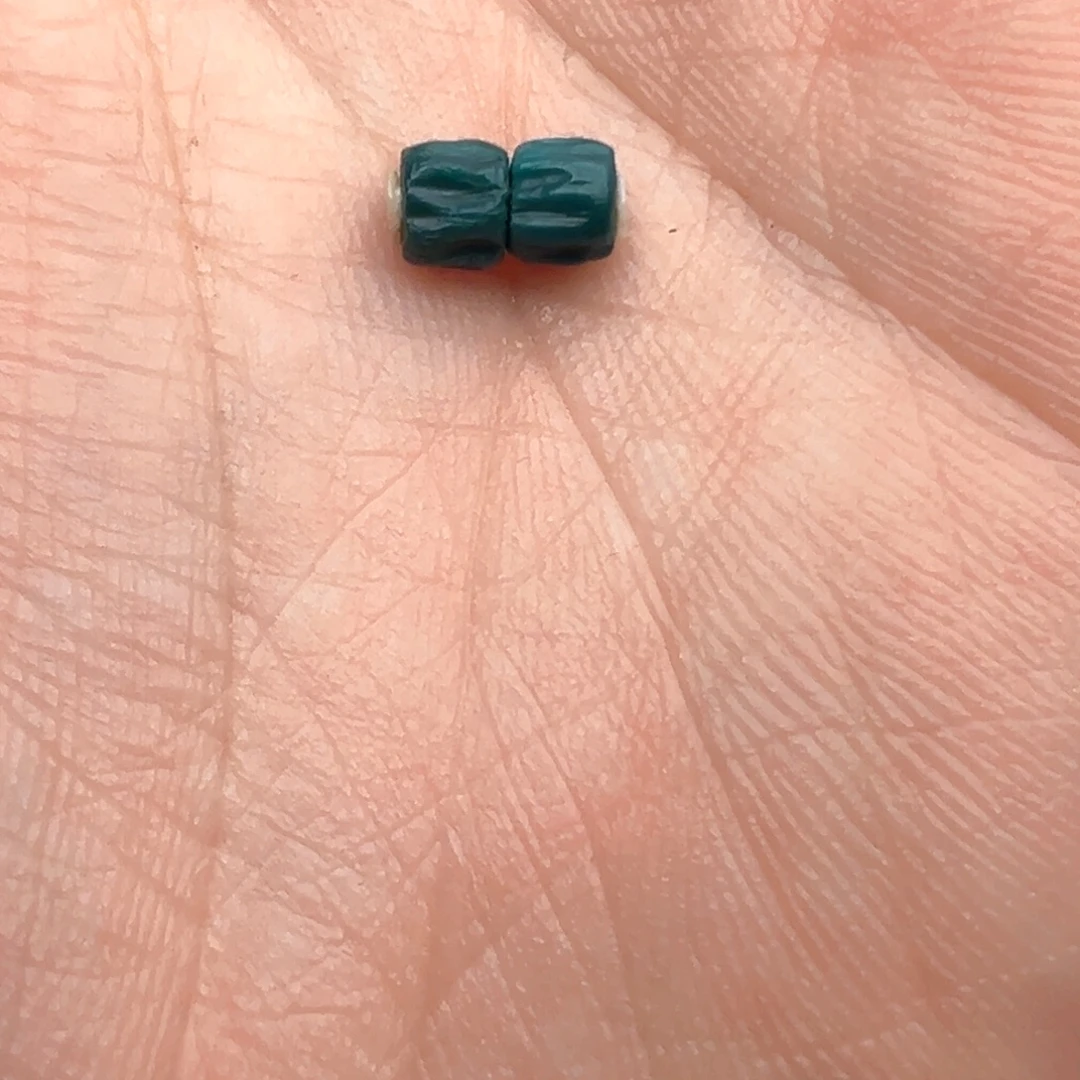 桥***雨绿松石未镶嵌颈饰