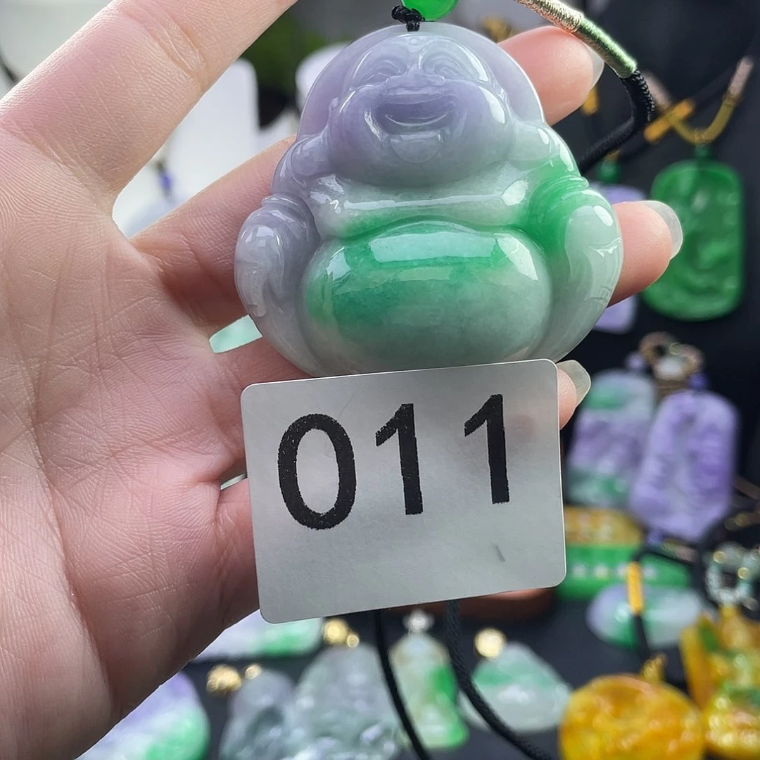 翡翠未镶嵌吊坠(赠链)