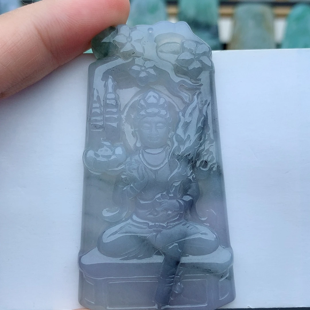 翡翠未镶嵌颈饰虚空藏