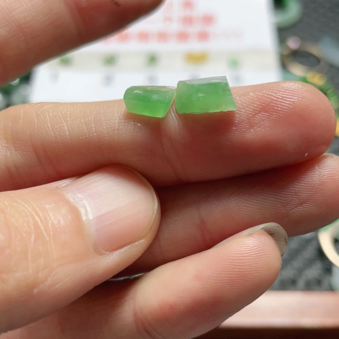 定制翡翠未镶嵌翡翠