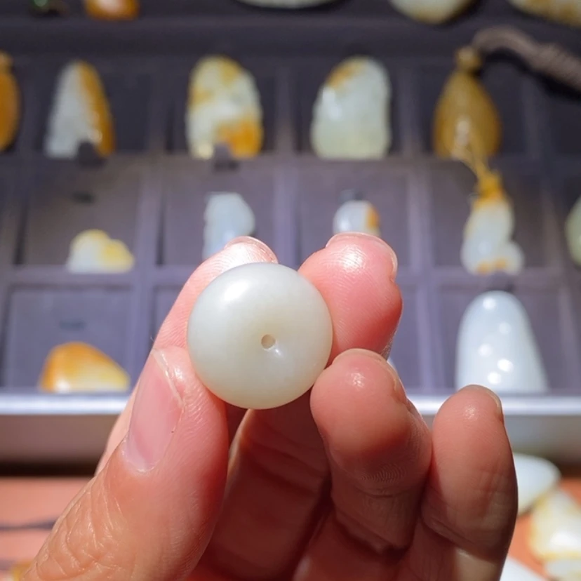 【闪购商品】吊坠(不含链)未镶嵌和田玉
