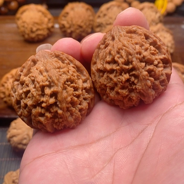文玩核桃吊坠满天星40边度同尺全品