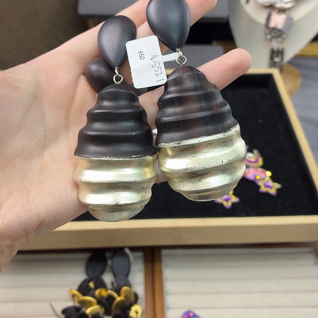 芊***合金合金琉璃耳针 no退换