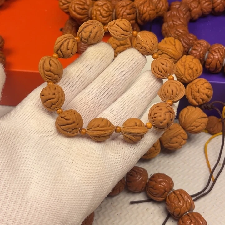 2号链接桃核手串一