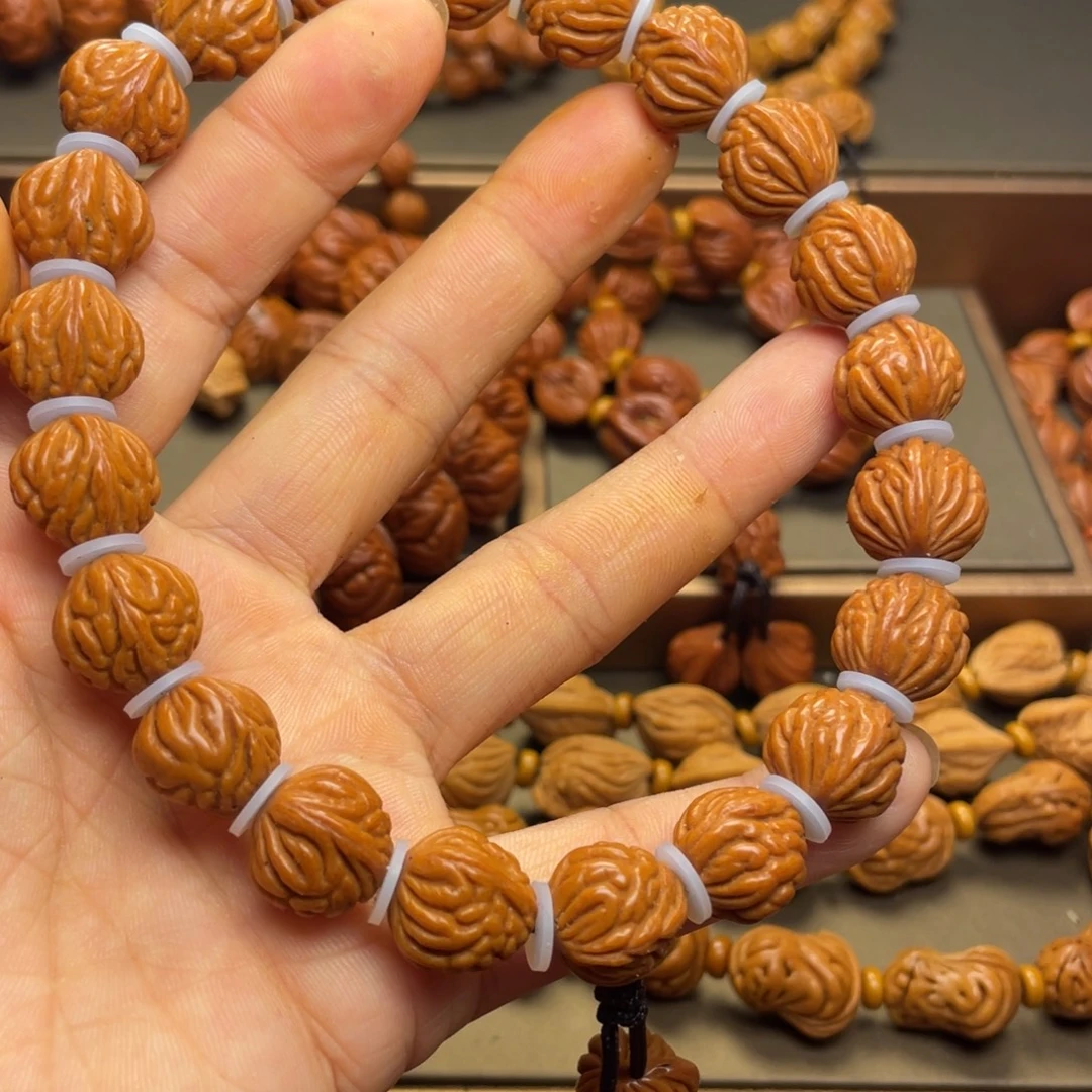 桃核手串龙纹桃核5