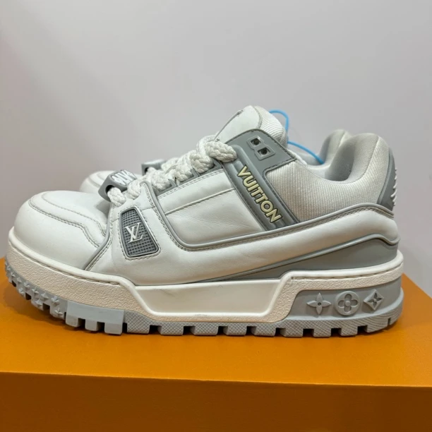 95新 LouisVuitton/路易威登 37码 traienr 白灰胖丁 时尚板鞋