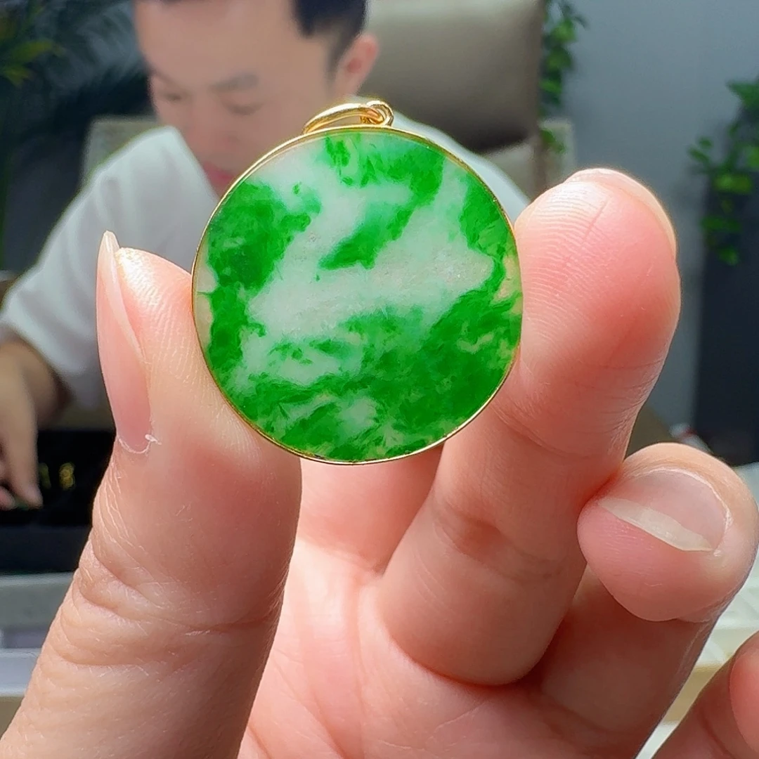 翡翠18K金镶嵌吊坠(不含链)天然