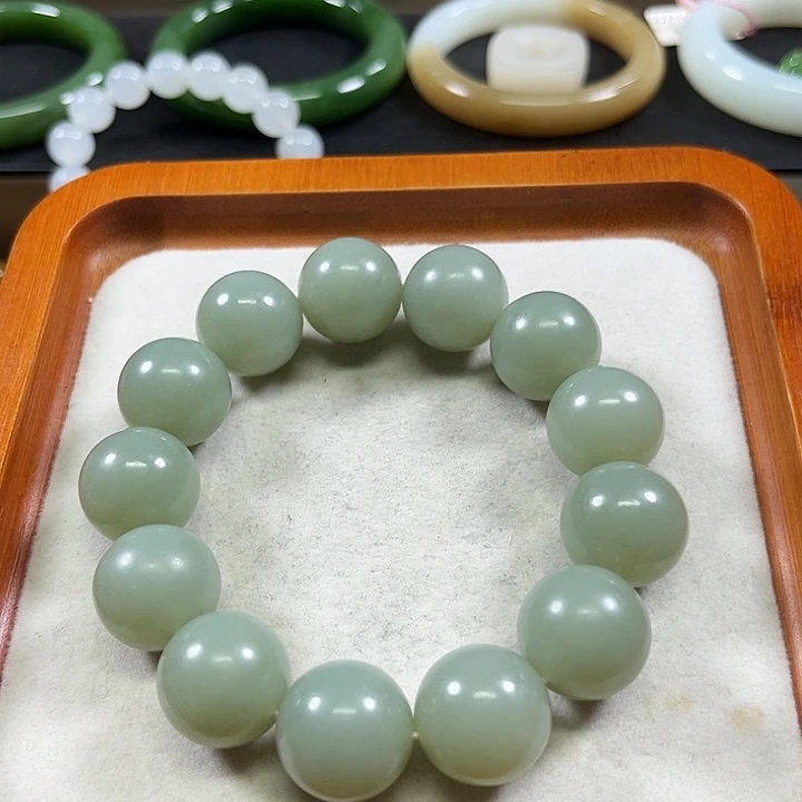 未镶嵌手链和田玉