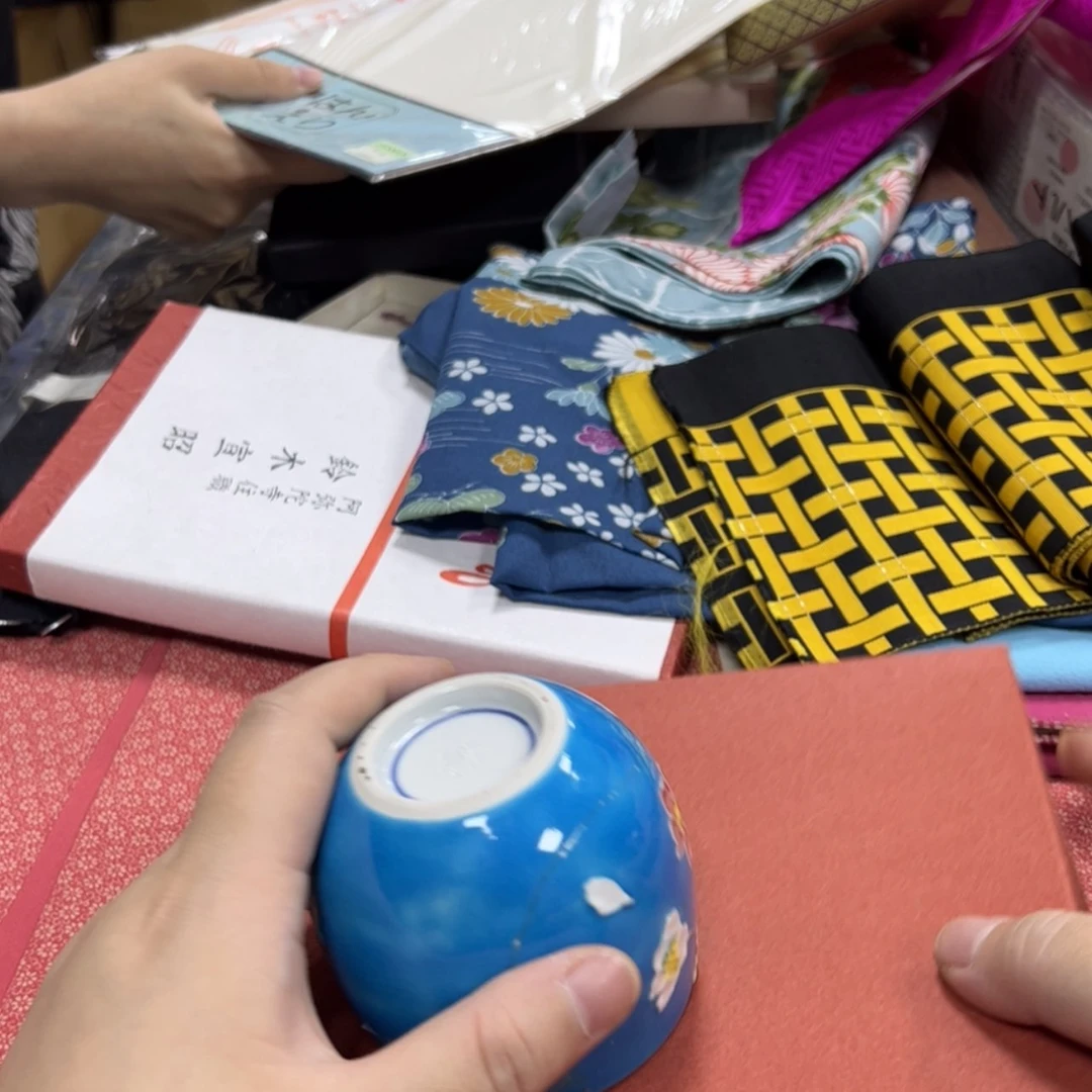 【闪购商品】半*陶瓷马克杯带盖勺