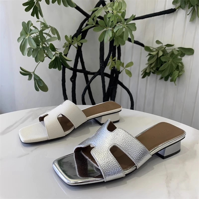 小香风方头露趾一字拖鞋2025夏季新款外穿网红凉拖学院风粗跟凉鞋