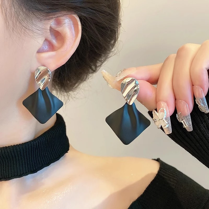 银针菱形耳环轻奢高级感2025网红爆款耳坠小众设计感独特耳饰女