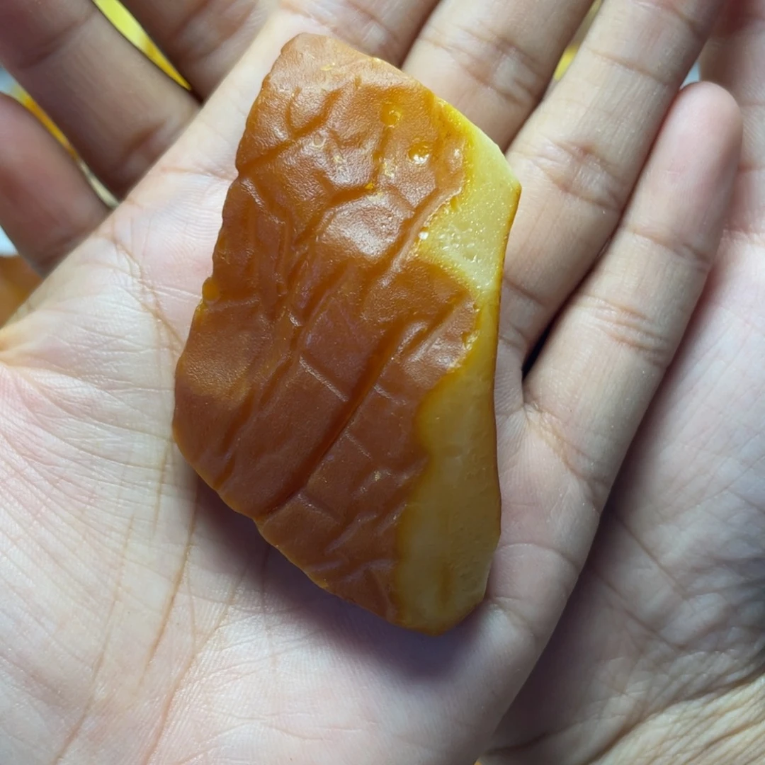 亮***定制琥珀未镶嵌蜜蜡随型手把订制