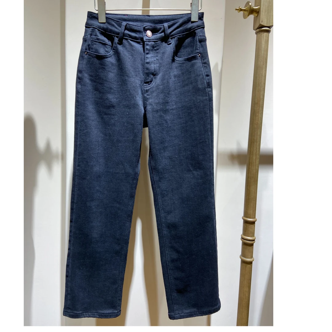 窄版黑色牛仔烟管裤