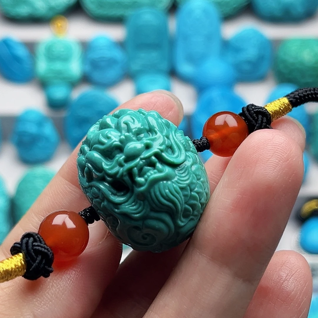 绿松石未镶嵌天然原矿雕刻绿松石