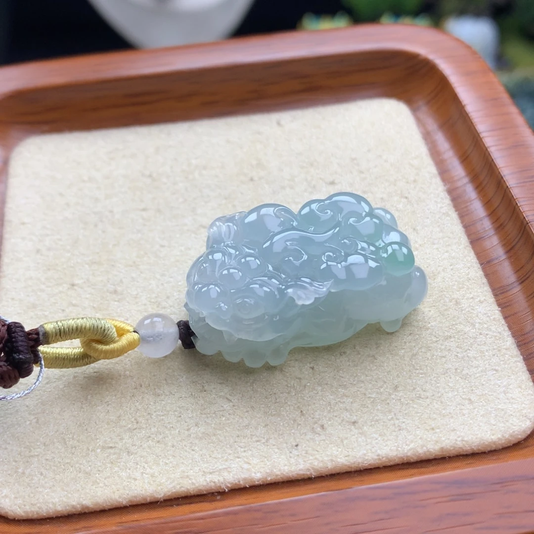 翡翠未镶嵌颈饰29