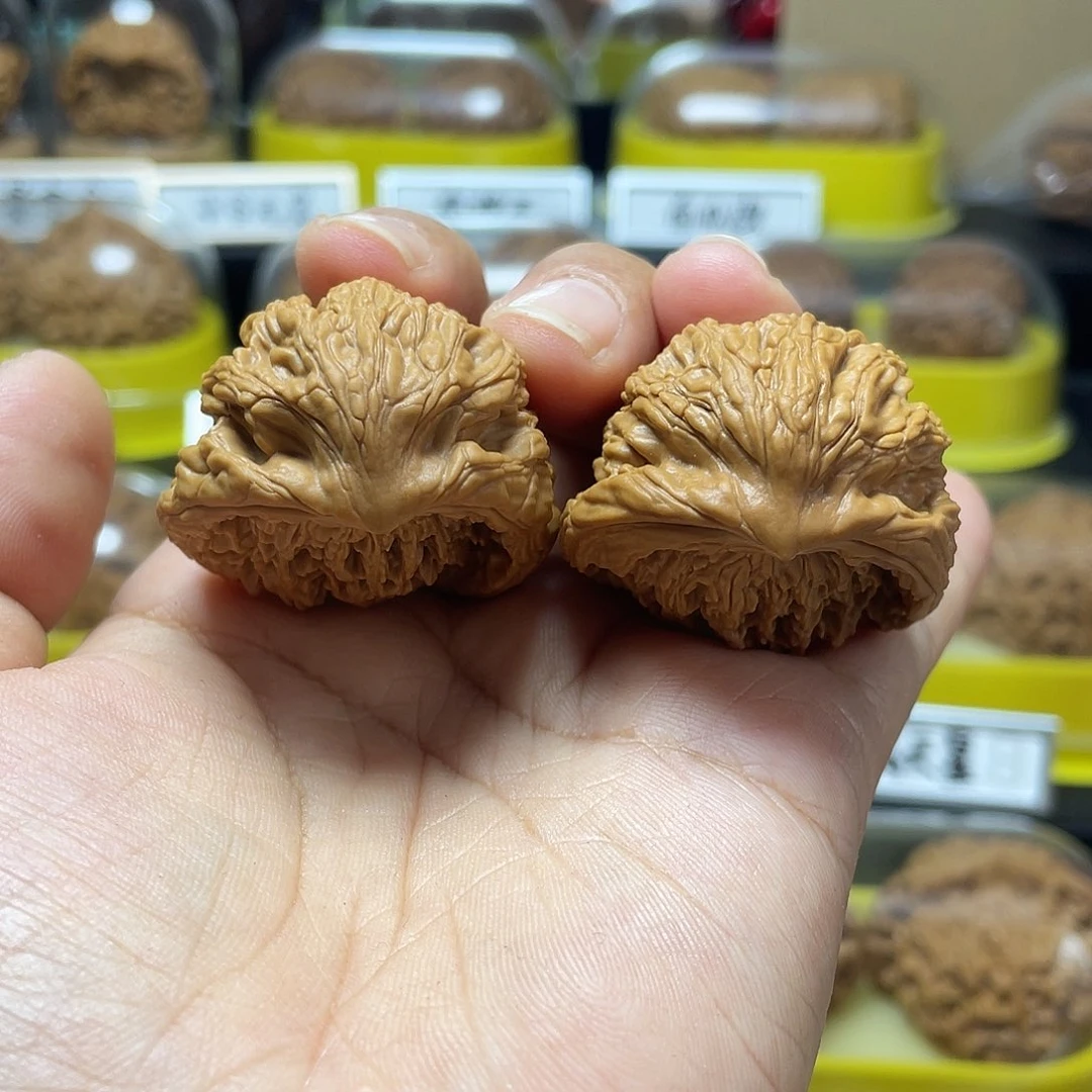 h***安文玩核桃把件虎头蛇36全品